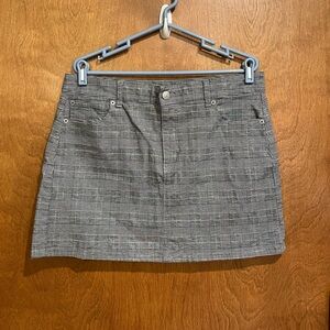 AMERICAN EAGLE gray plaid high rise mini skirt